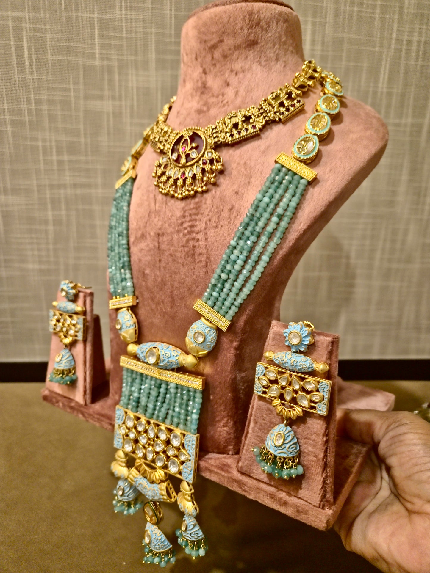 The Gaja-Lakshmi Heritage Bloom: A Matte Antique Bridal Suite