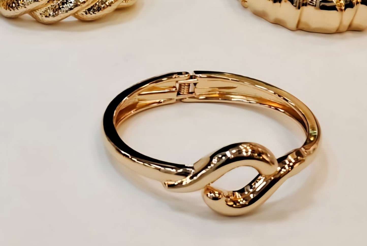 Unity Linked Statement Cuff