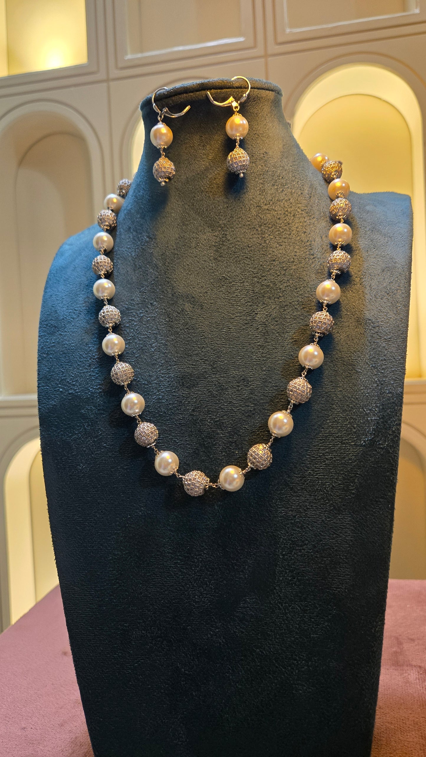 Ivory Royale Pearl Necklace