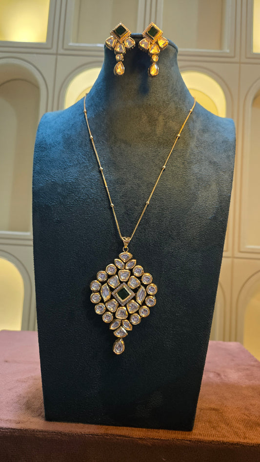 The Emerald Mosaic Long Pendant set