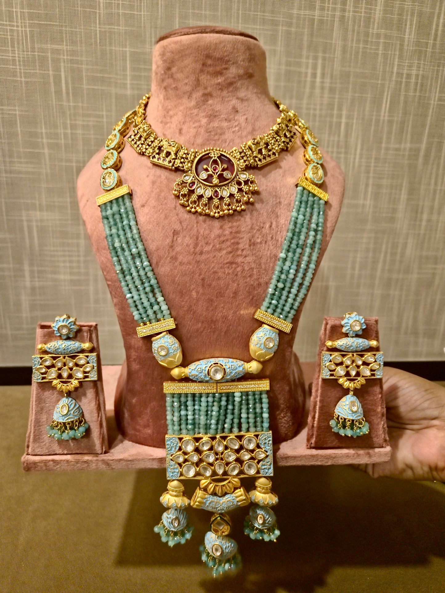 The Gaja-Lakshmi Heritage Bloom: A Matte Antique Bridal Suite