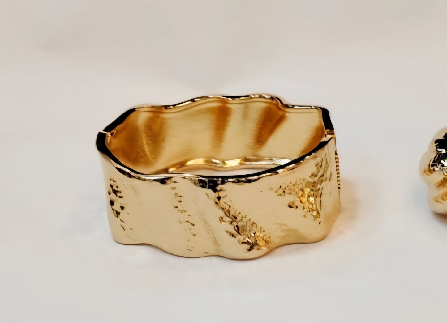 The NIRVAE Gilded Ripple Bracelet