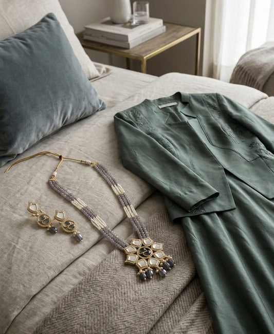 The Aura Smoky Quartz & Pearl Ensemble