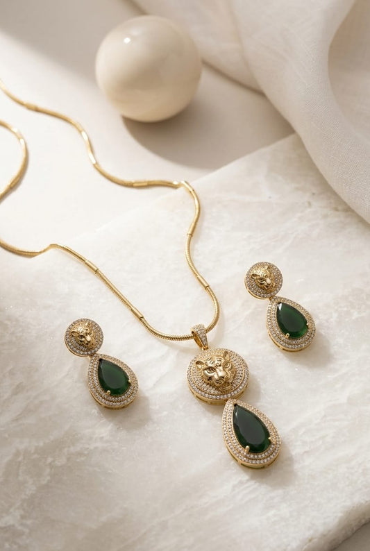 Regal Leo Statement Pendant – Emerald Edition