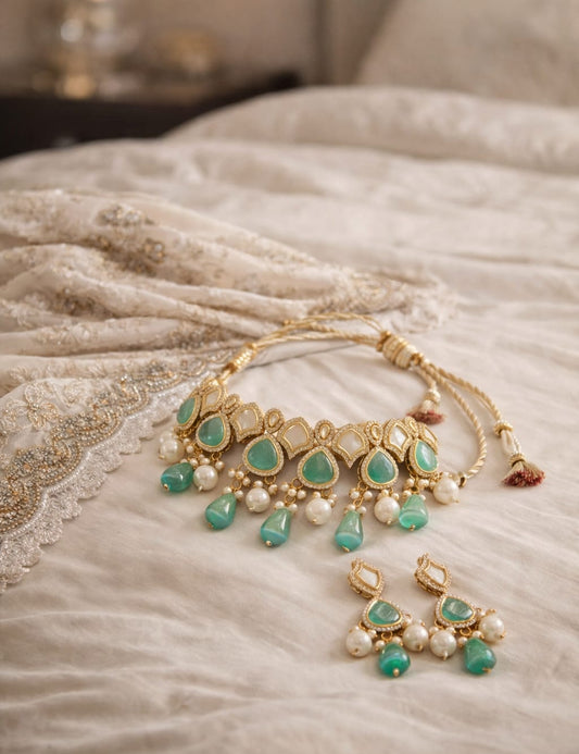 The Zoya Aquatic Lotus Choker Set