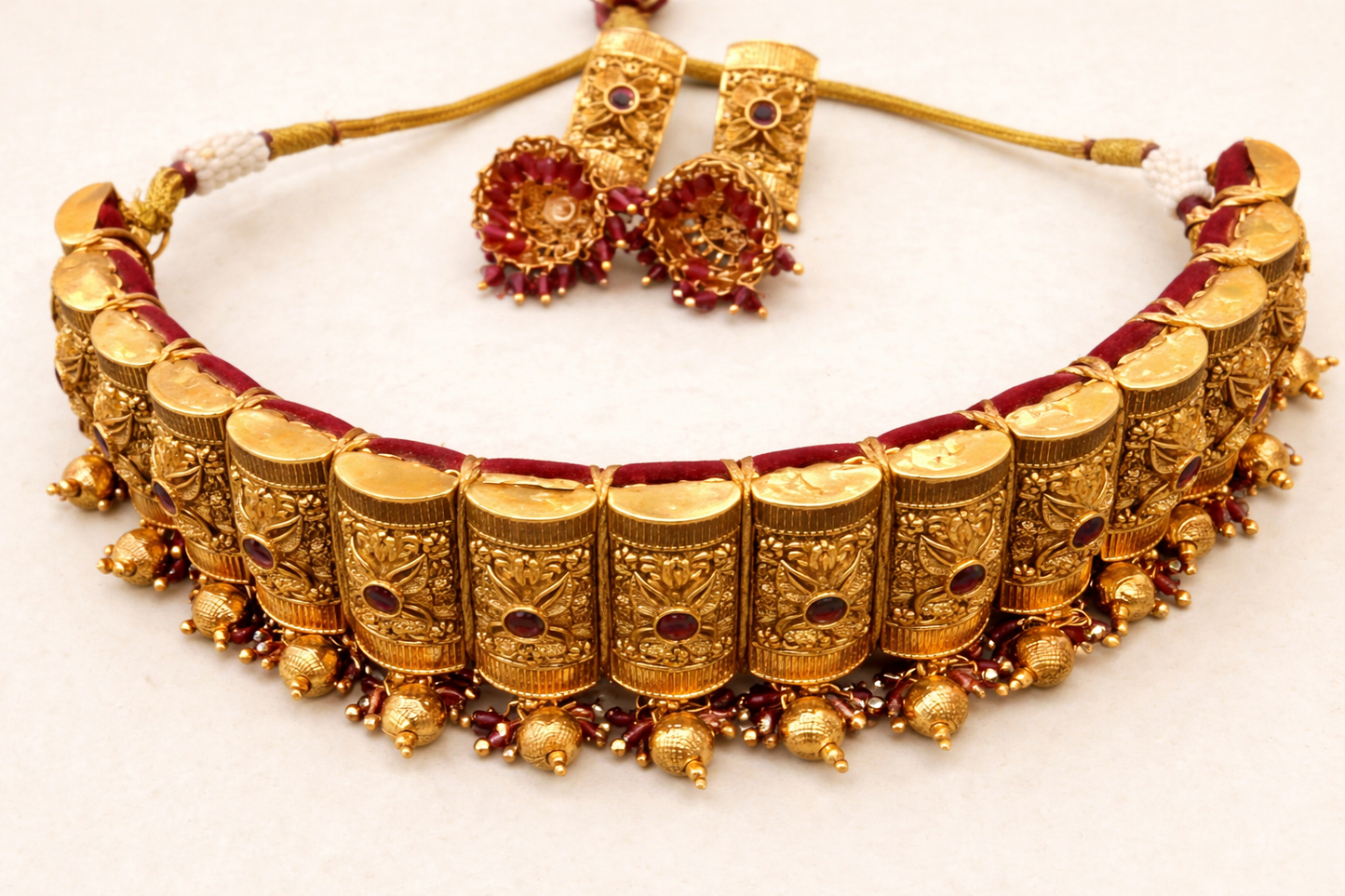 The Svarna Kriti Choker Set