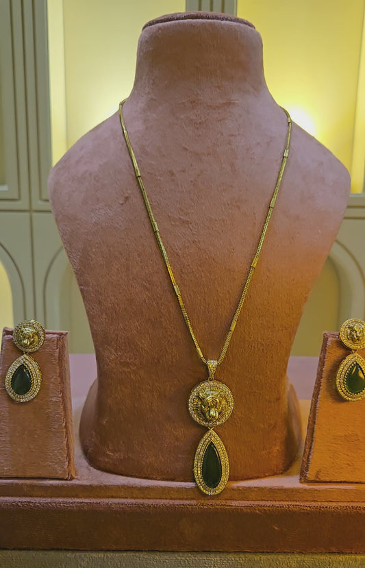 The Regal Leo Luxe Pendant Set -Royal Blue Edition