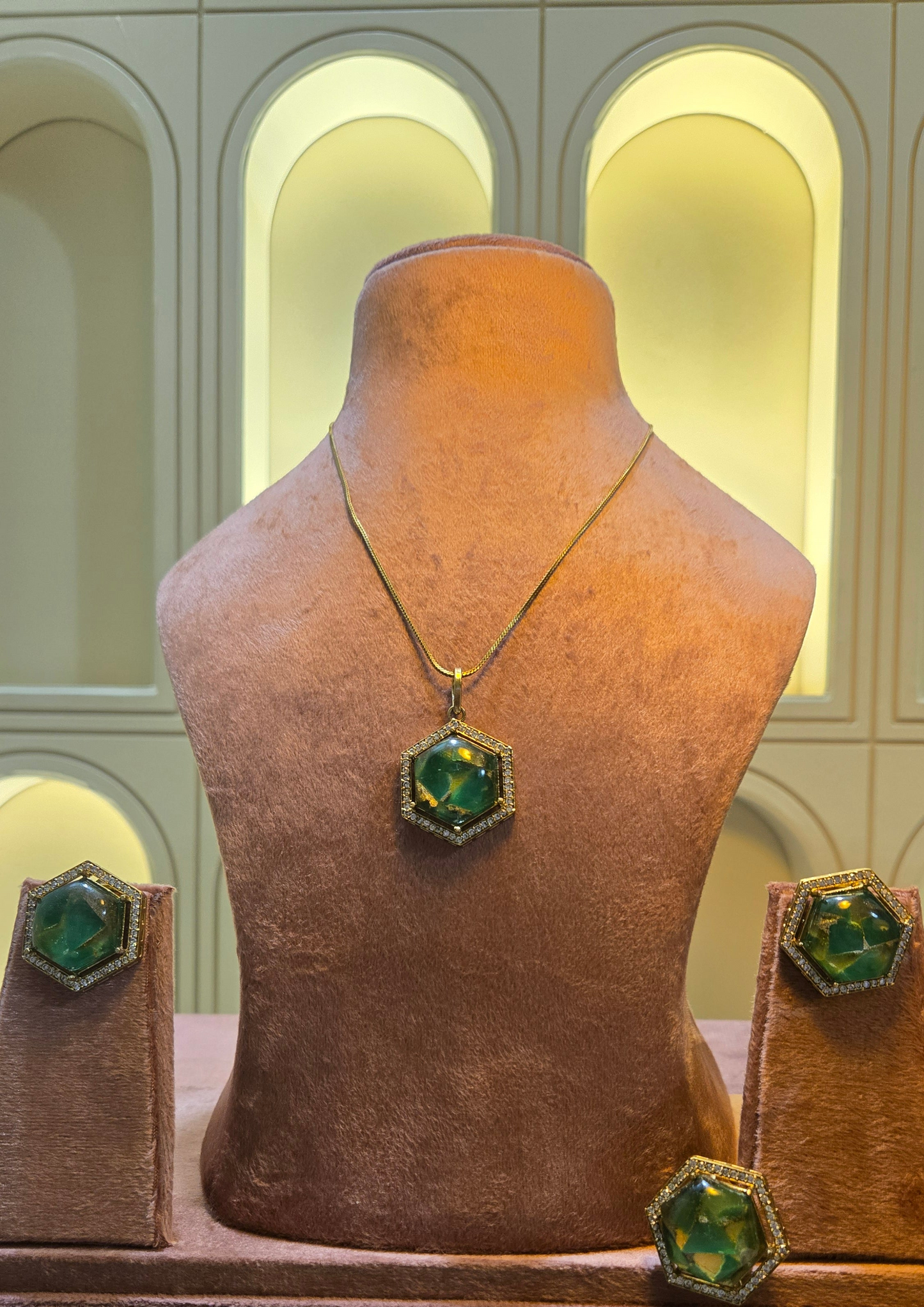 The Rajasi Necklace Set