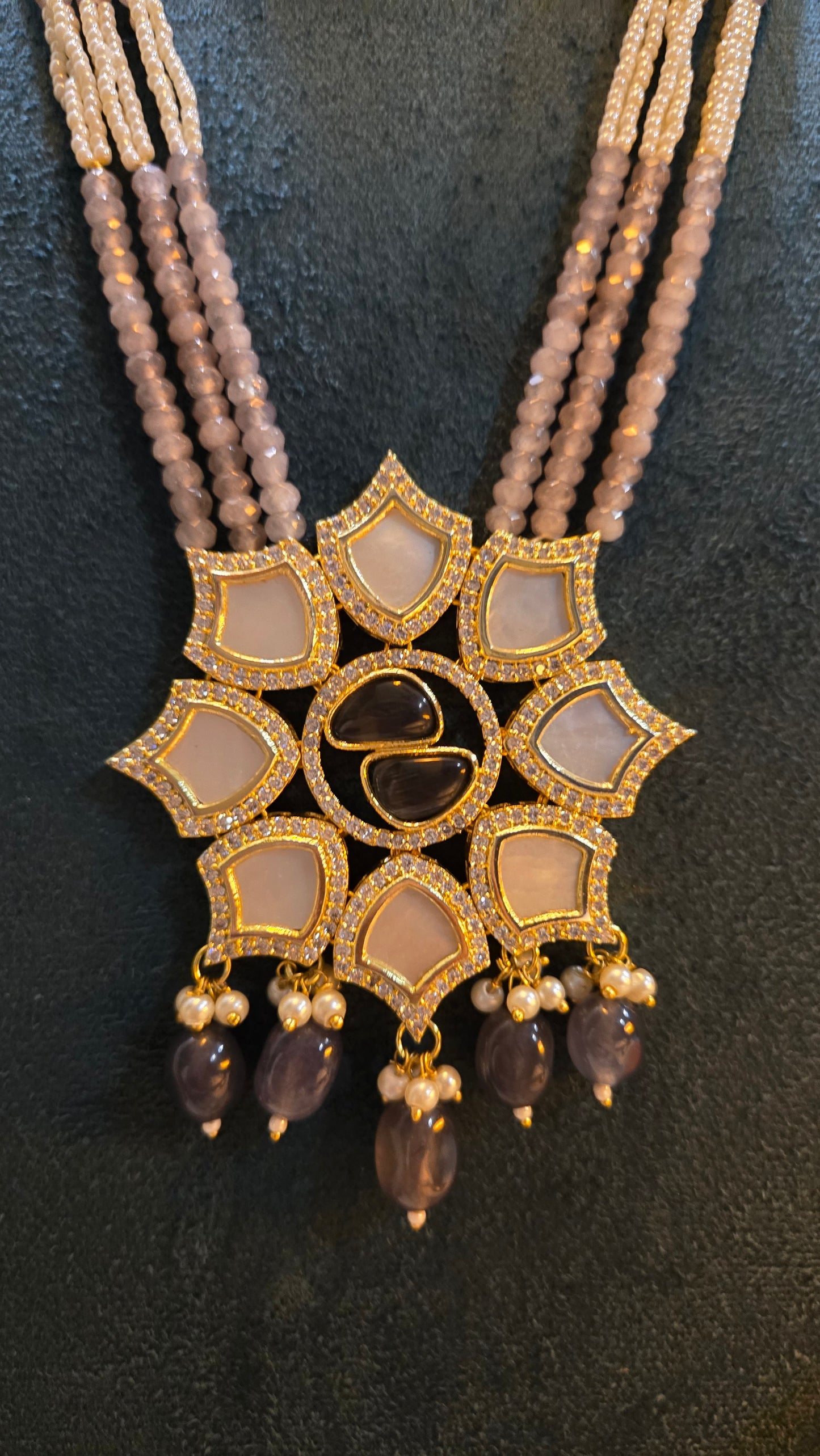 The Aura Smoky Quartz & Pearl Ensemble