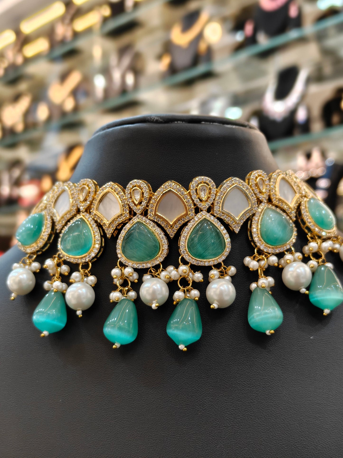 The Zoya Aquatic Lotus Choker Set