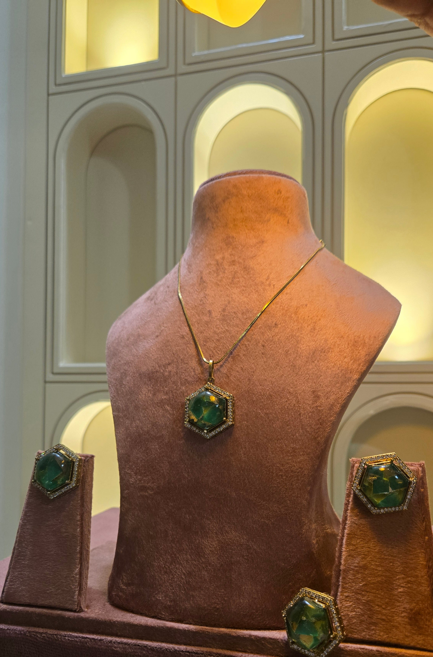 The Rajasi Necklace Set