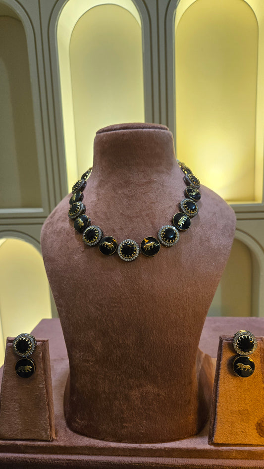 Royal Panther Noir Necklace Set