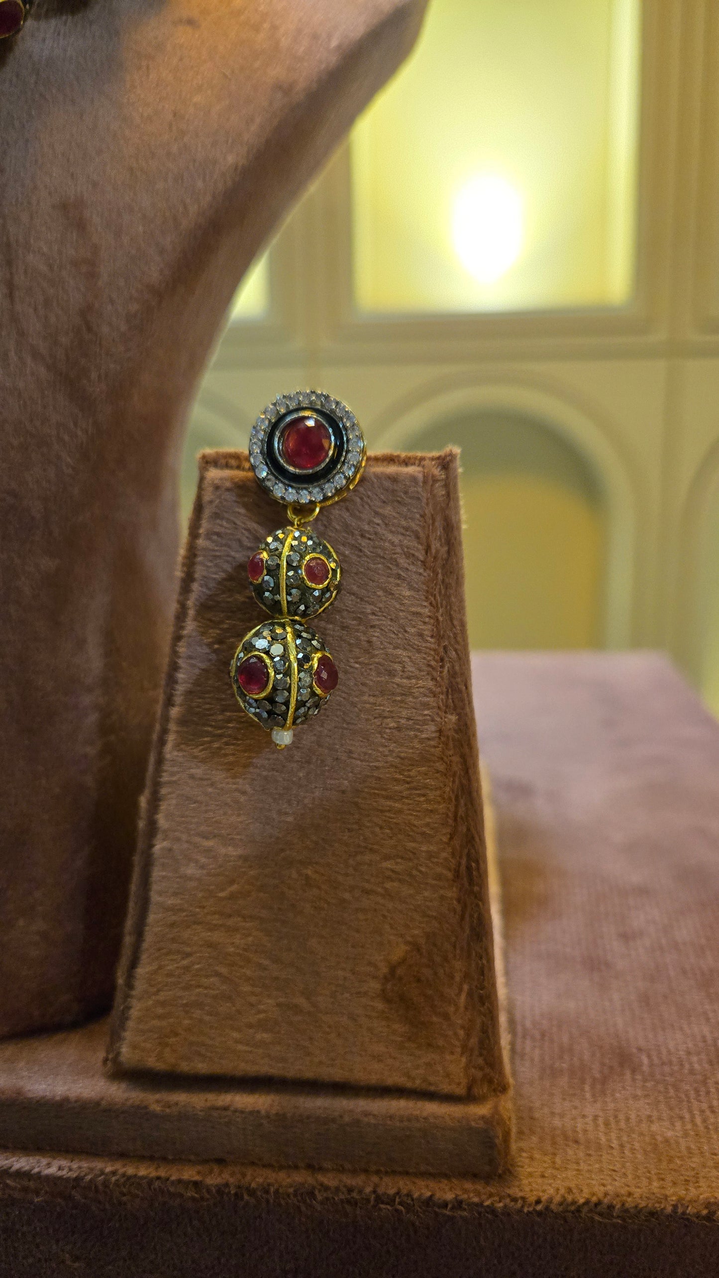 Midnight Crimson Heritage Necklace Set