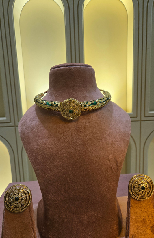 Emerald Antique Gold Hasli Set