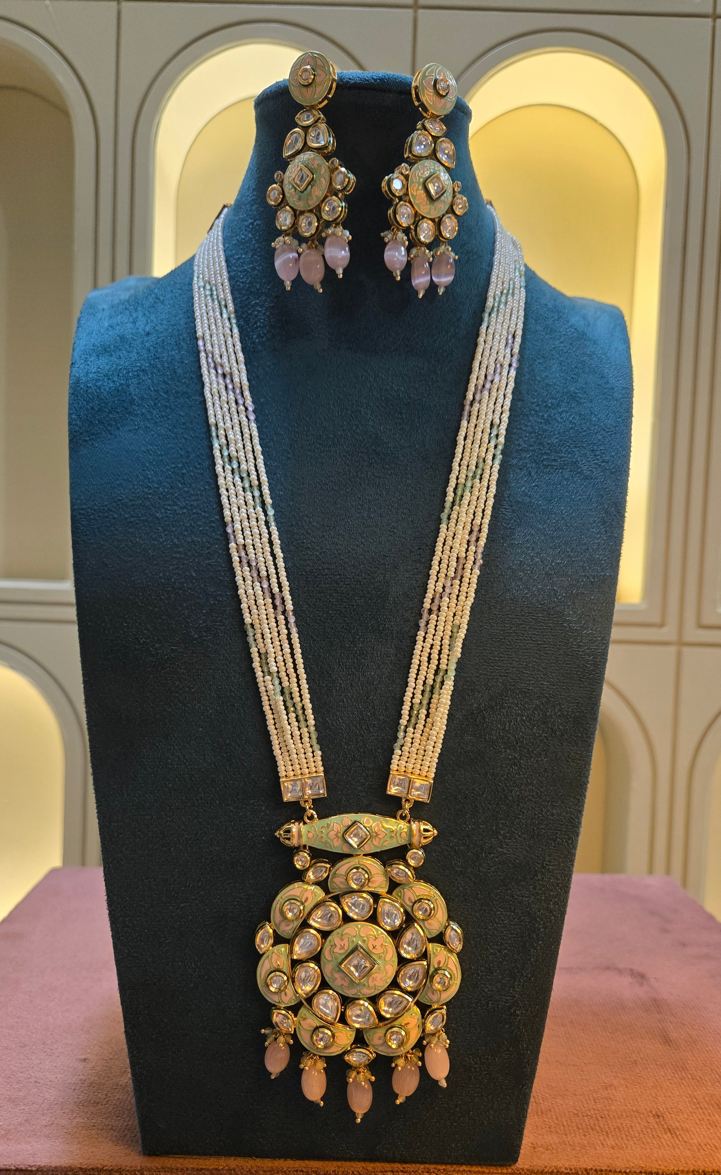 Noor-E-Meher Polki Pearl Pendant Set