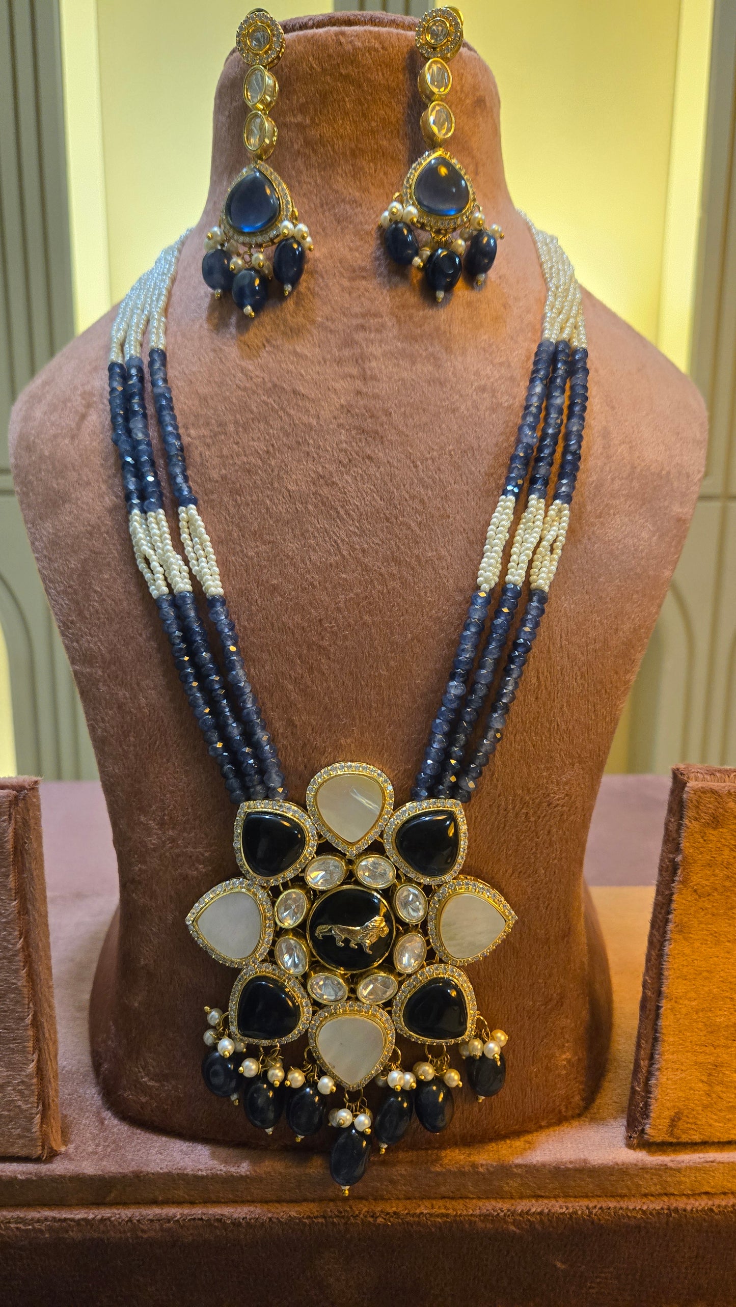 The Midnight Lioness Statement Set