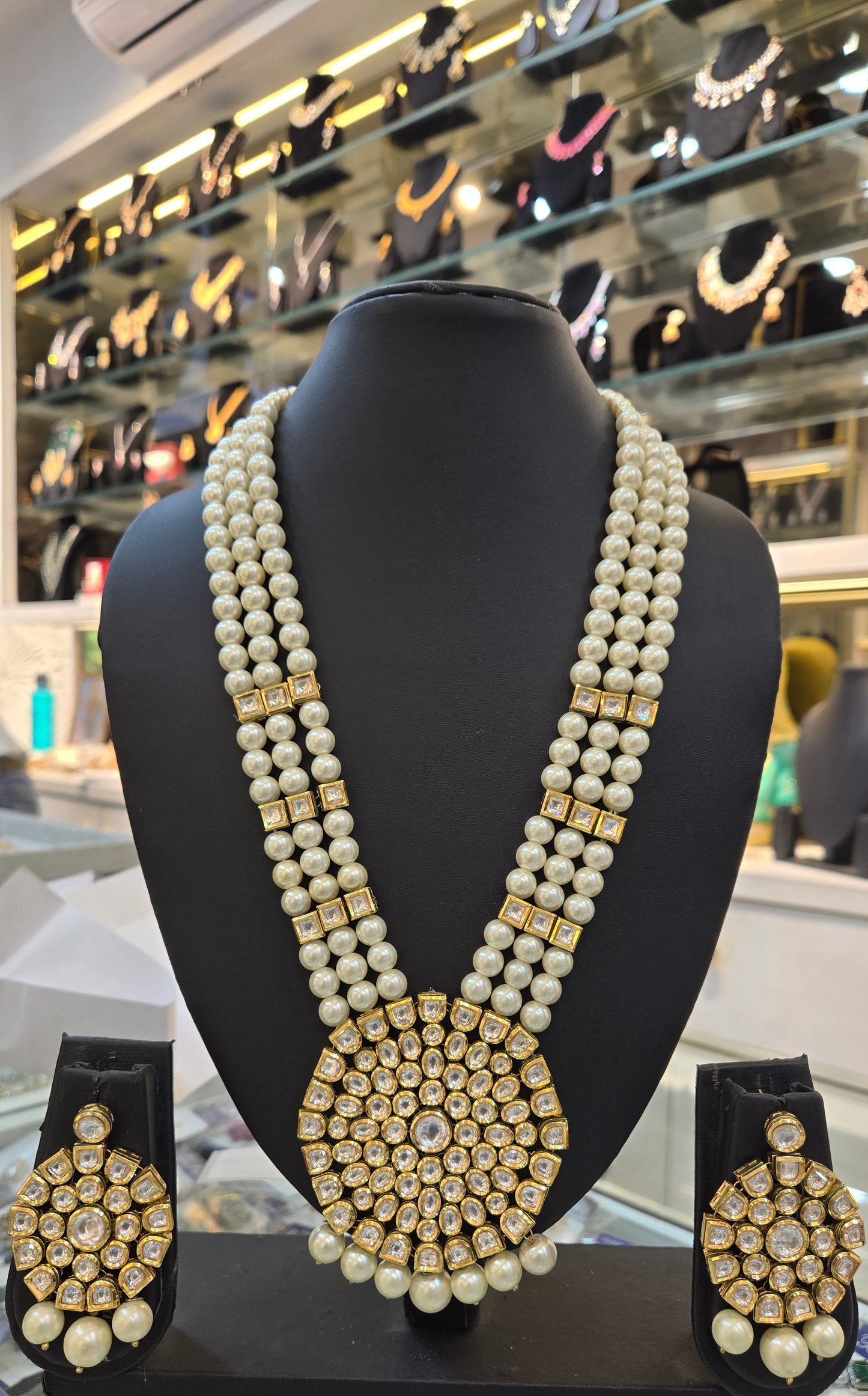 The Mukta-Suryam Heritage Regent Necklace