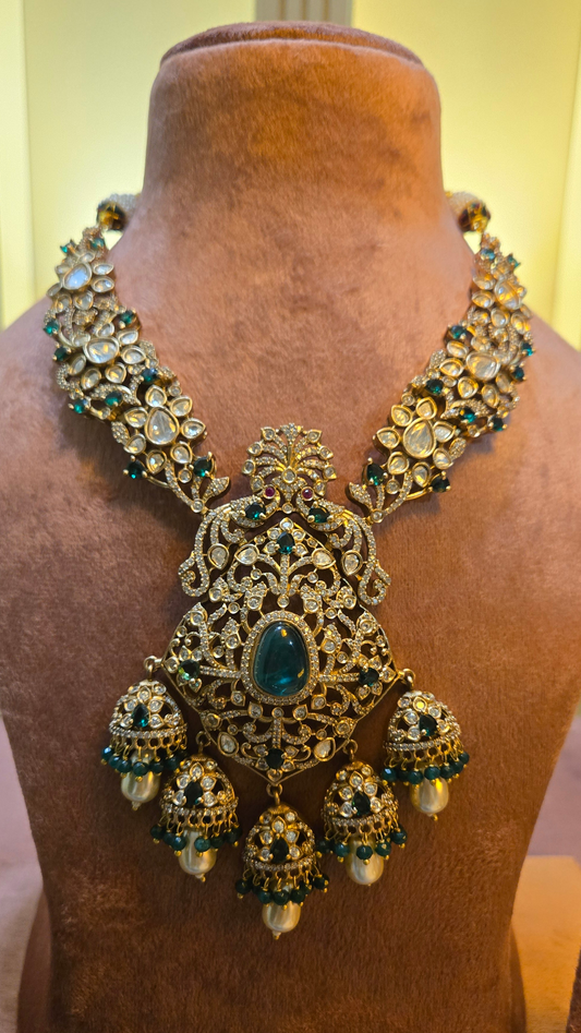 Emerald Jharokha Bridal Necklace Set