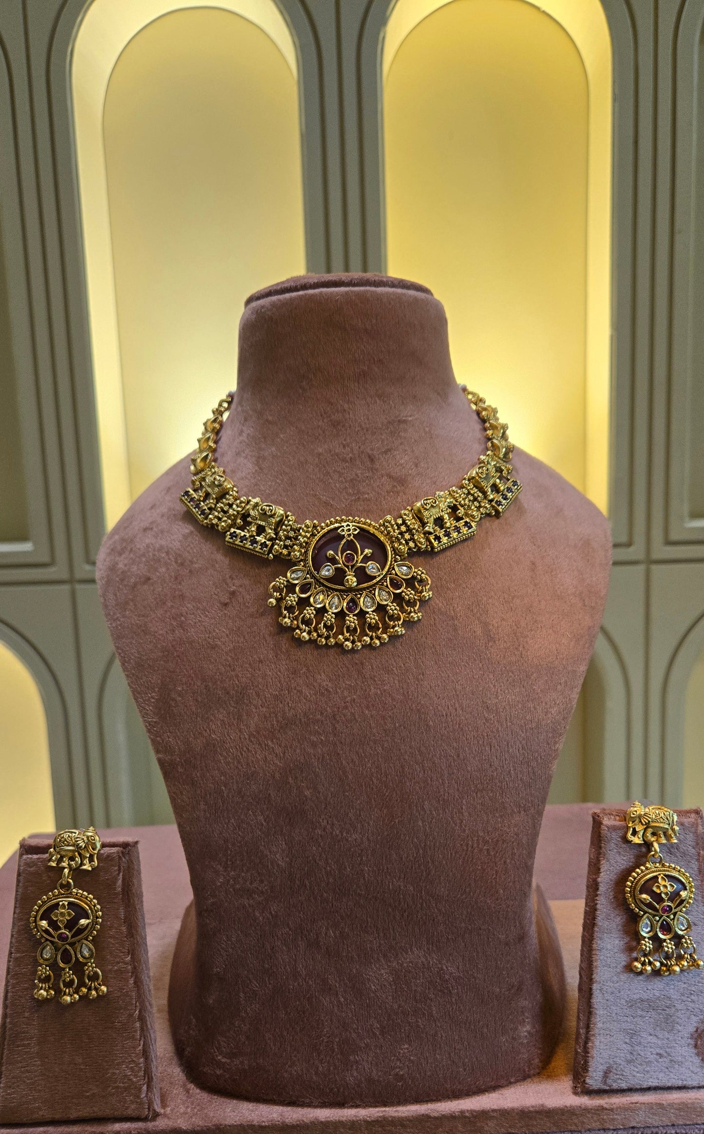 The Gaja-Lakshmi Antique Heritage Set