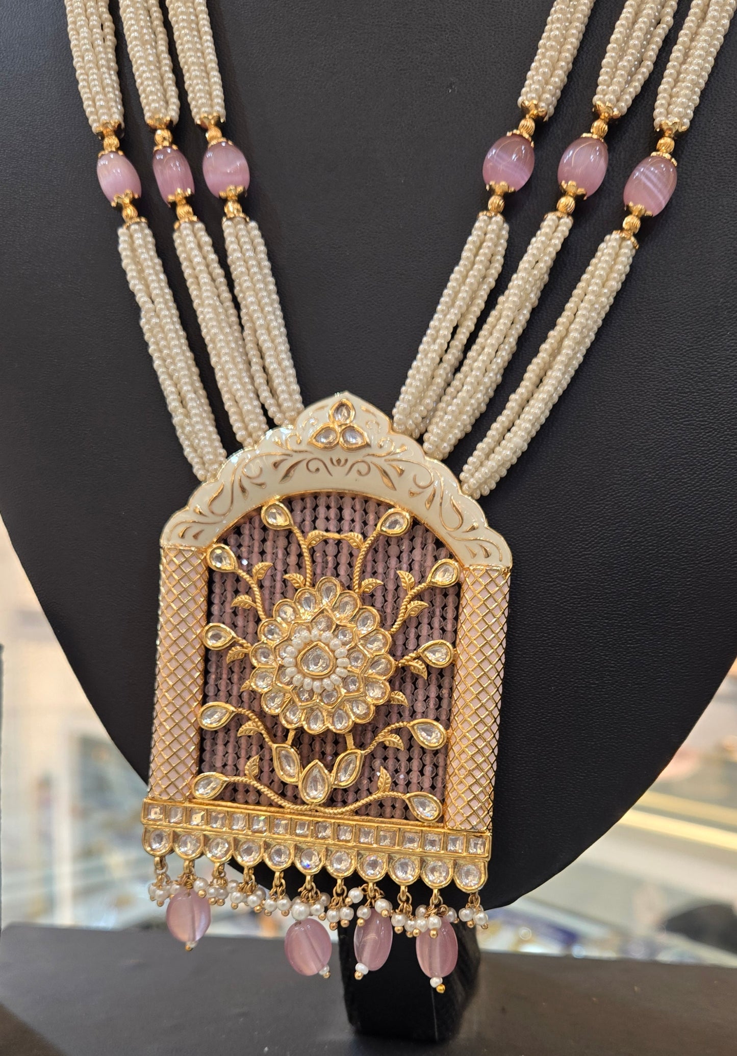 The Gul-E-Noor Heritage Haar