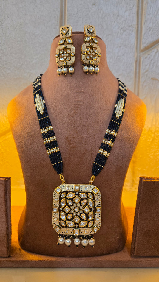 The Noor-e-Raj Polki Haar Set