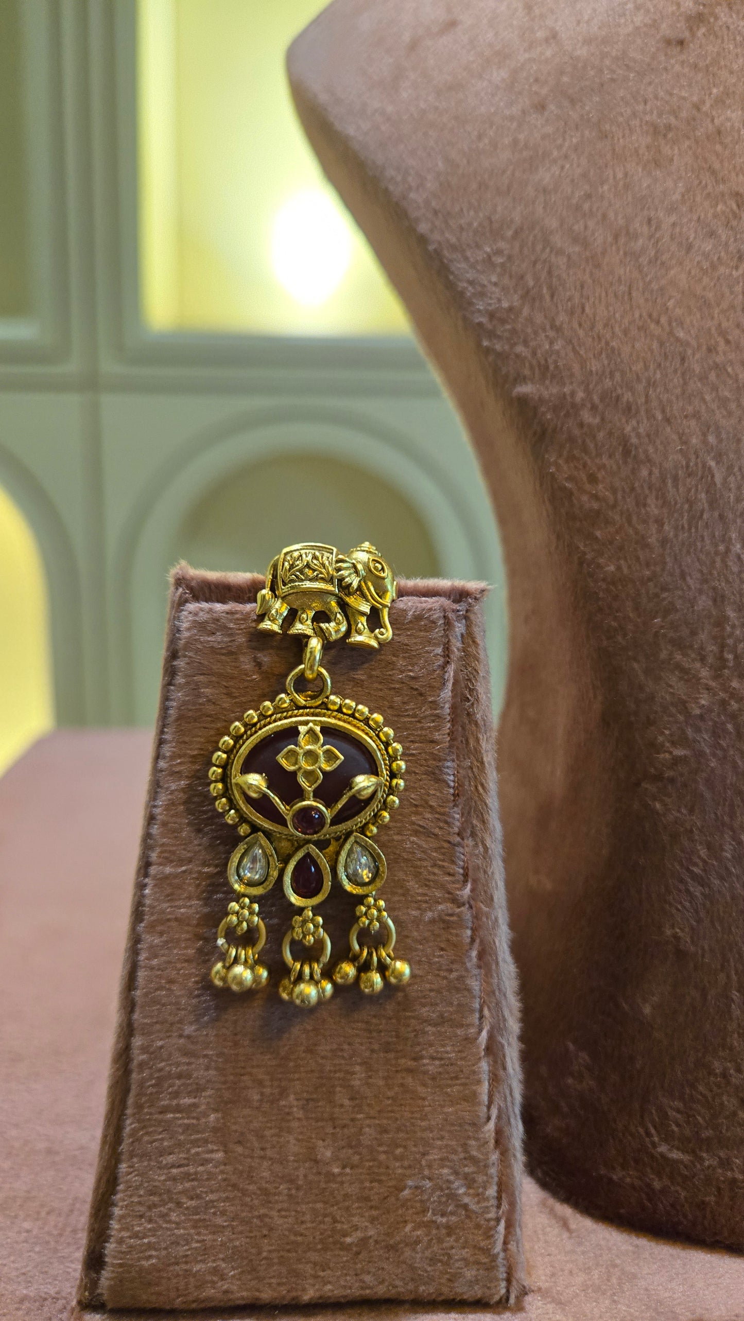 The Gaja-Lakshmi Antique Heritage Set