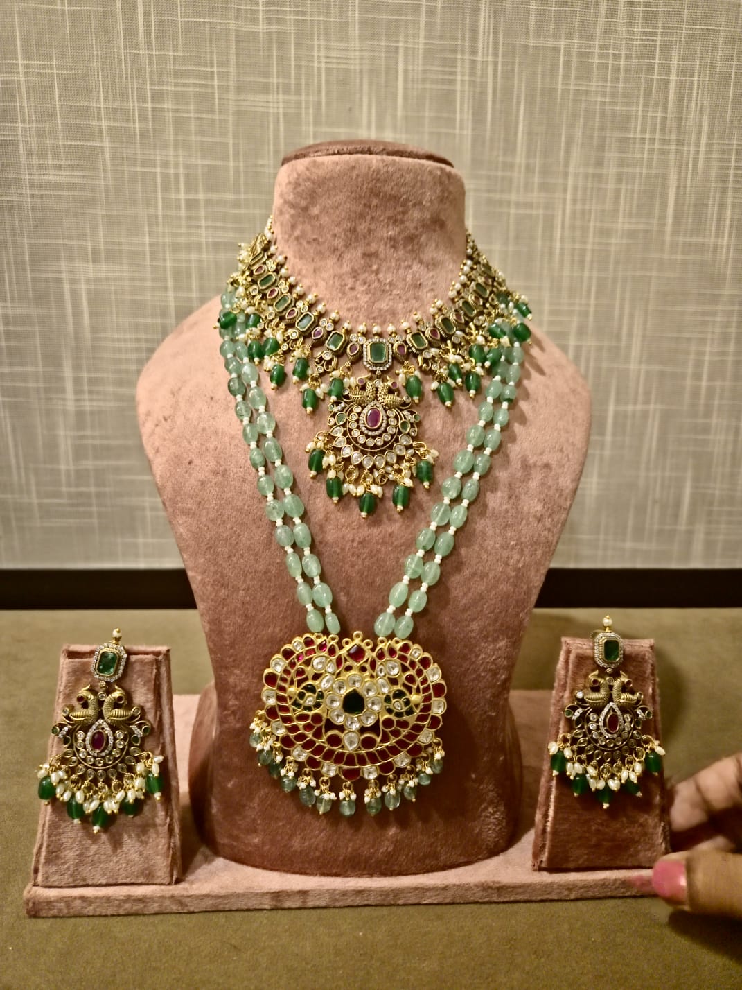 The Emerald Nizam Heritage: A Meenakari & Pearl Layered Suite