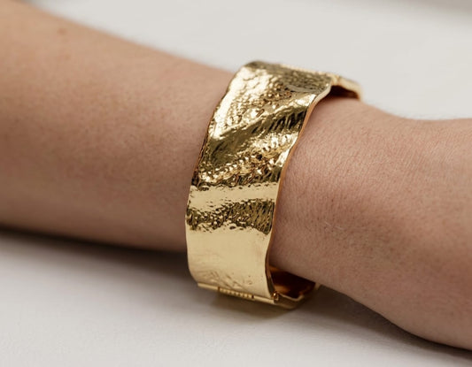 The NIRVAE Gilded Ripple Bracelet